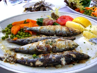 Frischer Fisch steht auf der Insel Usedom auf jeder Speisekarte
