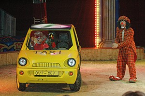 Clows gehören zum Gastspiel des Circus William auf der Insel Usedom einfach dazu