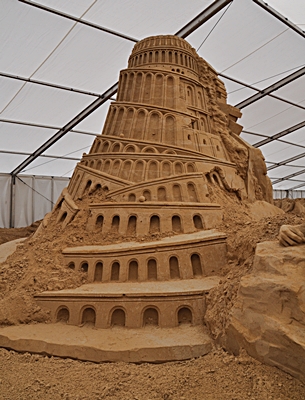 Der Turmbau zu Babel beim Sandskulpturenfestival Usedom 2014