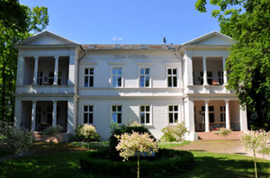 Bäderarchitektur-Villa Augusta an der Heringsdorfer Strandpormenade, Insel Usedom